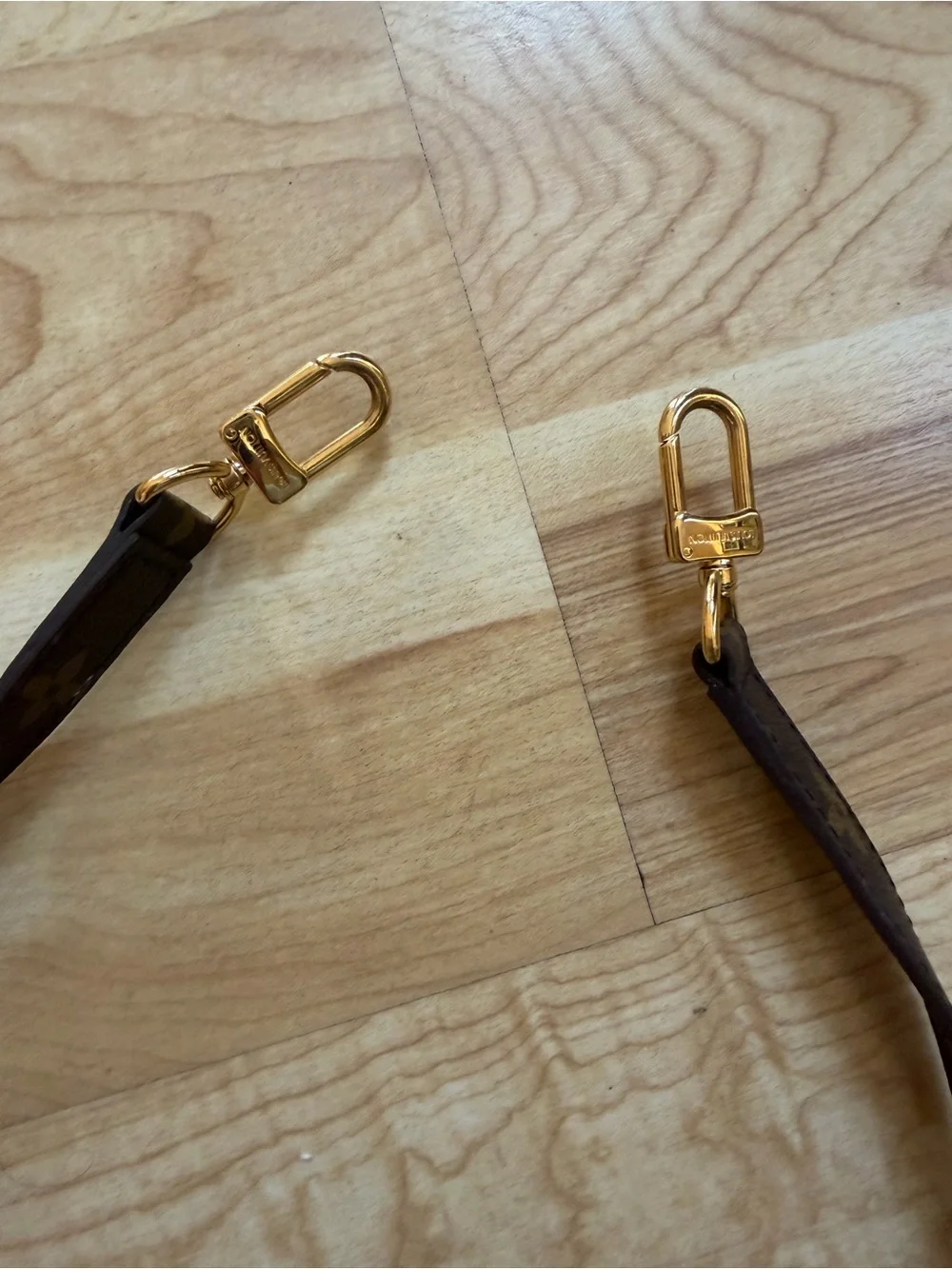 Louis Vuitton Brown Monogram Adjustable Shoulder Strap  Gold Hardware never used